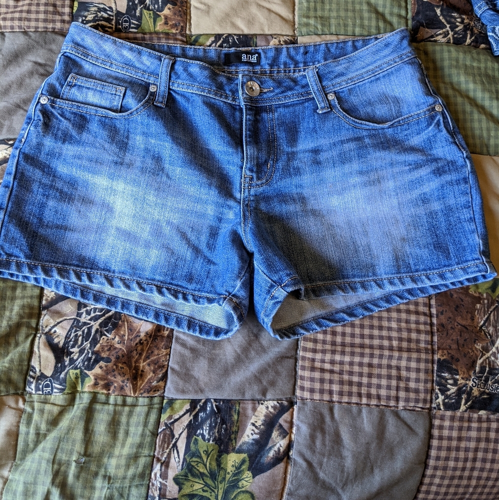 Ana Shorts